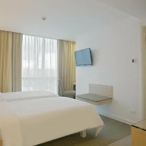 St Giles Makati - Multiple Use 3*, Makati City Filippine